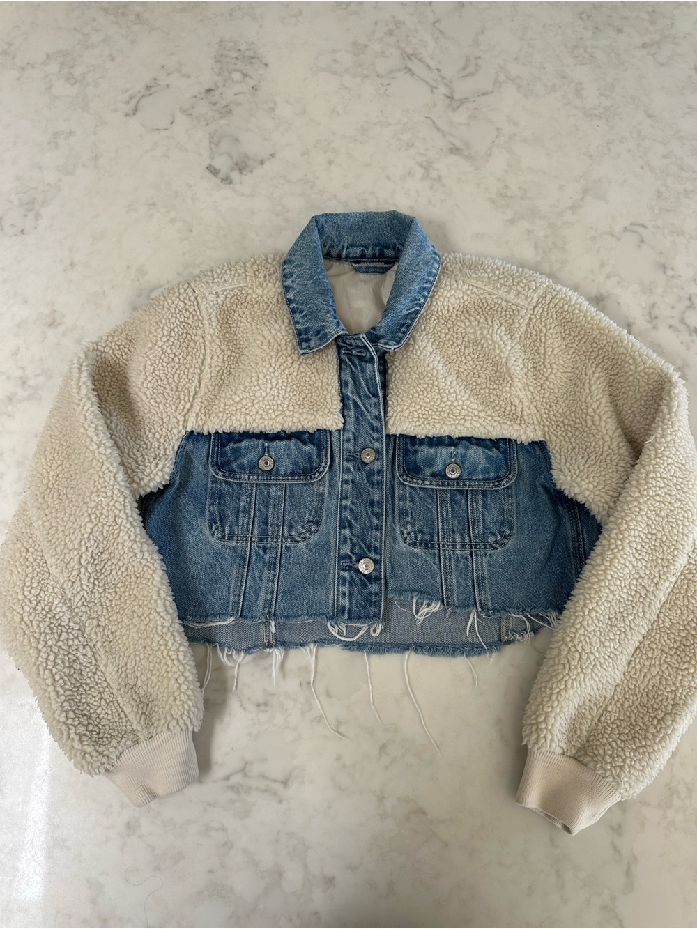 Abercrombie & Fitch Cropped Sherpa Hybrid Denim Trucker Jacket